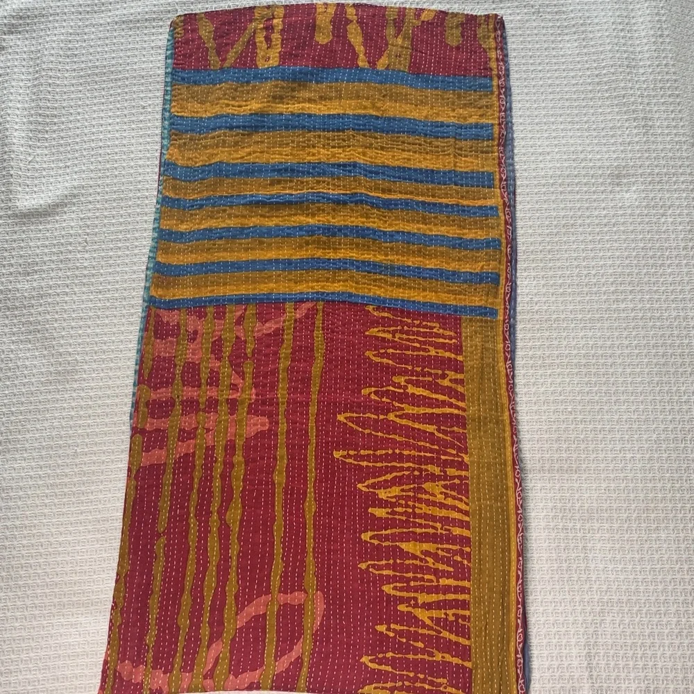Kantha Bae Headwrap gold, red, blue